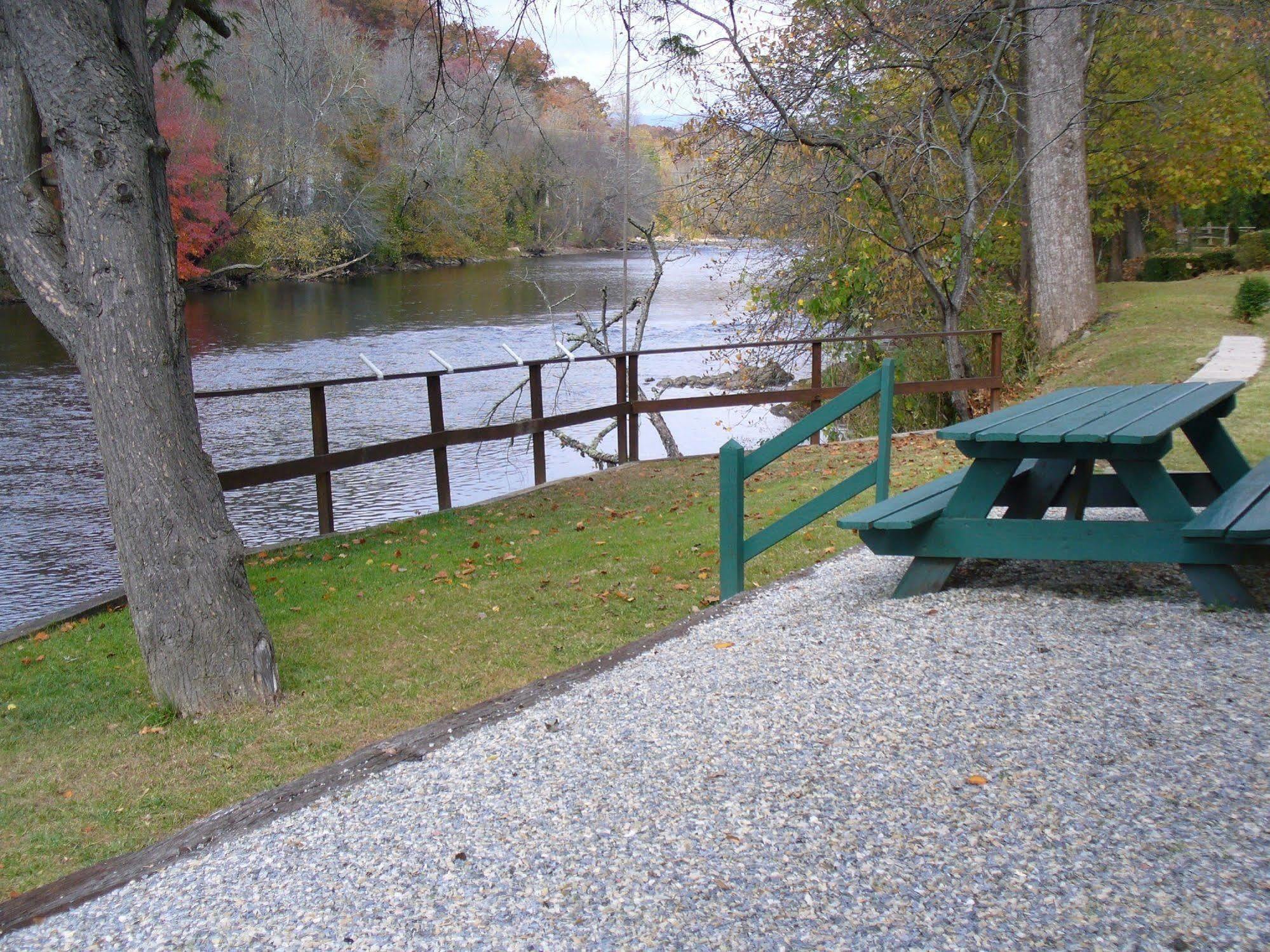 Riverbend Lodging Bryson City Eksteriør bilde